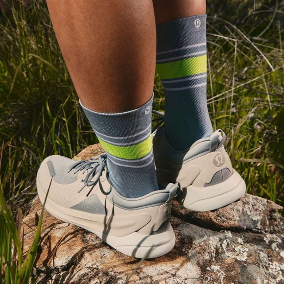 💙NWT LULULEMON WOMENS  BLISSFEEL TRAIL RUN RUNNING SHOE SIZE 8 - Picture 4 of 13